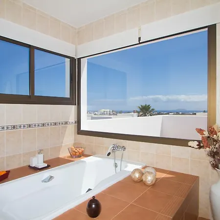 Vila Montana Roja I Playa Blanca (Lanzarote)